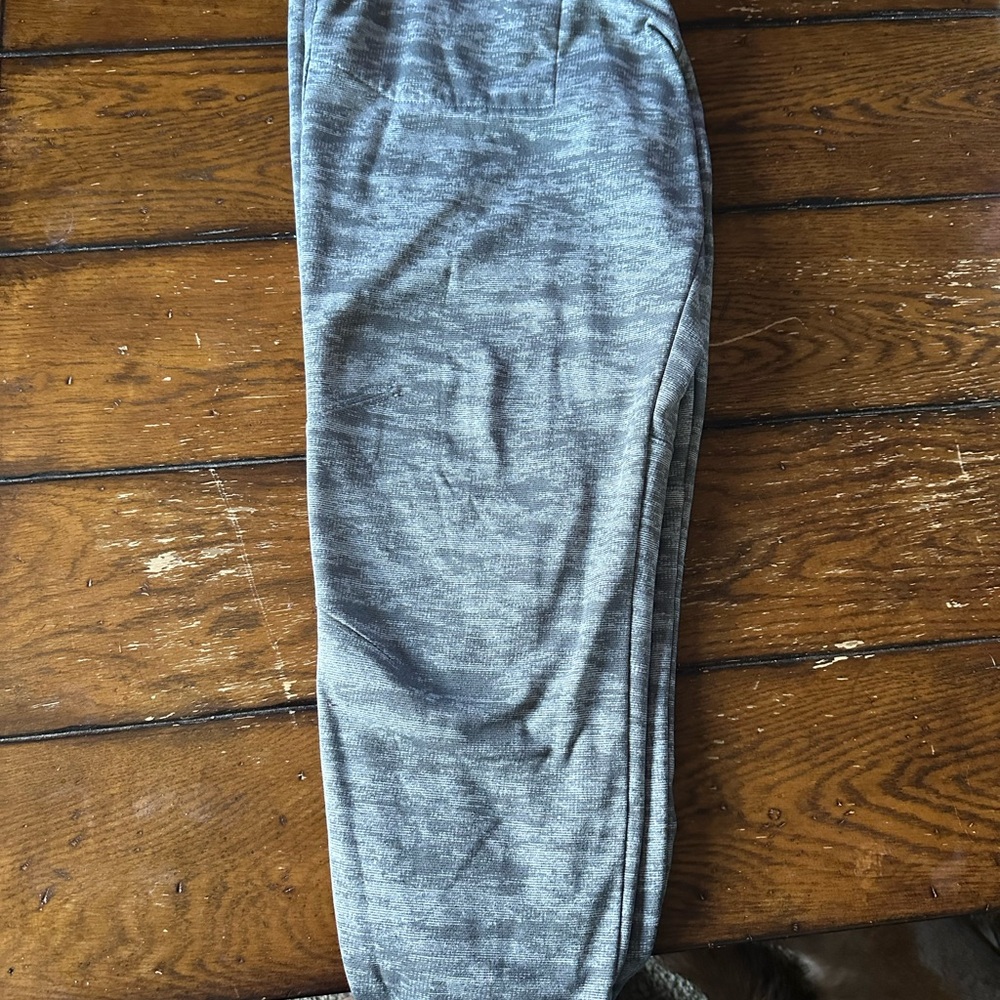 The North Face Charcoal Hoodie - Picture 3 of 3